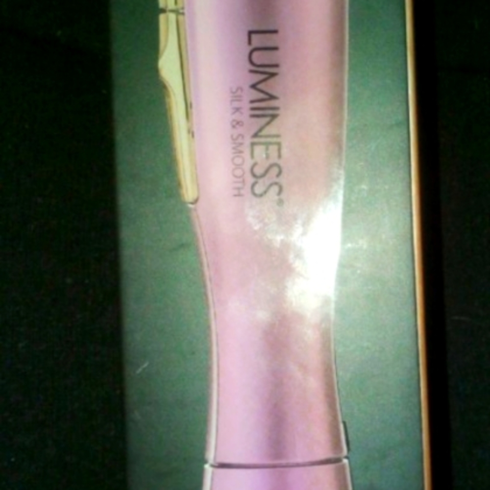 Luminess silk& smooth hair remover device in purple